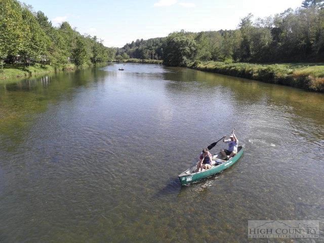 Image number 2 for the current listing