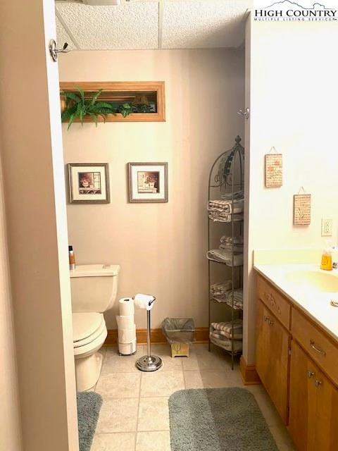 Image number 8 for the current listing