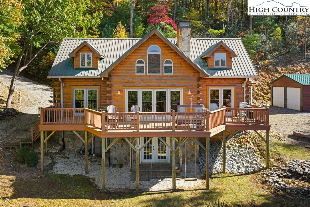Image number 1 for the current listing