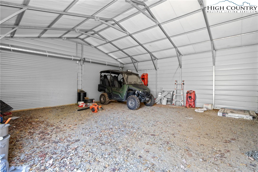 Image number 20 for the current listing