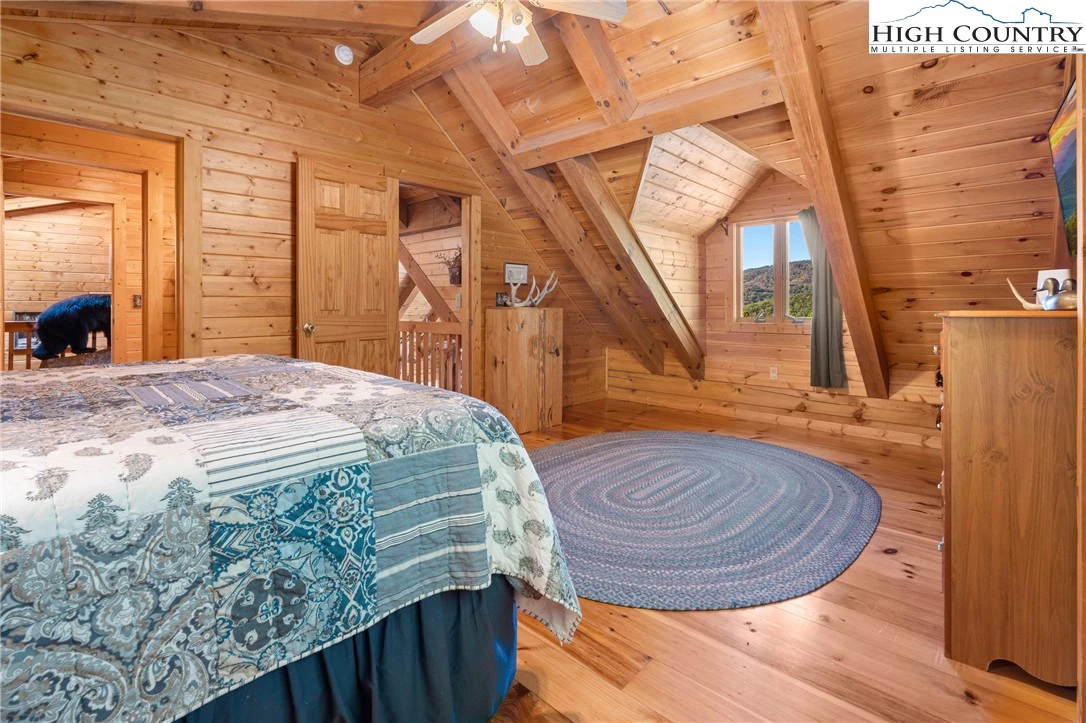 Image number 5 for the current listing