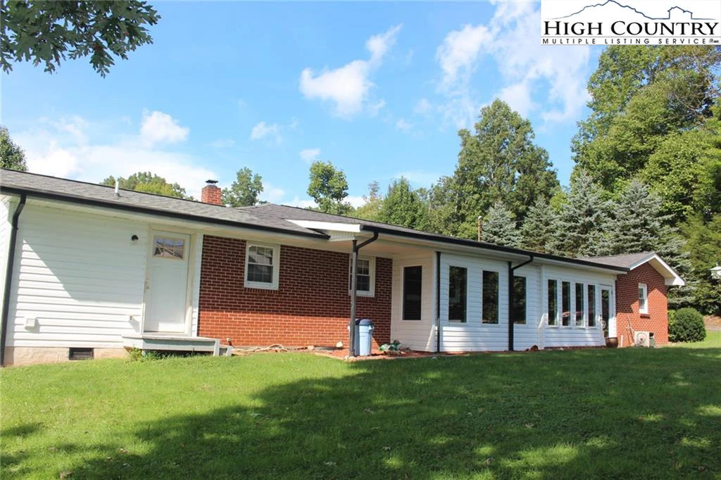 Image number 7 for the current listing