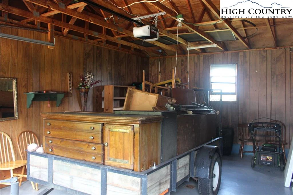 Image number 6 for the current listing
