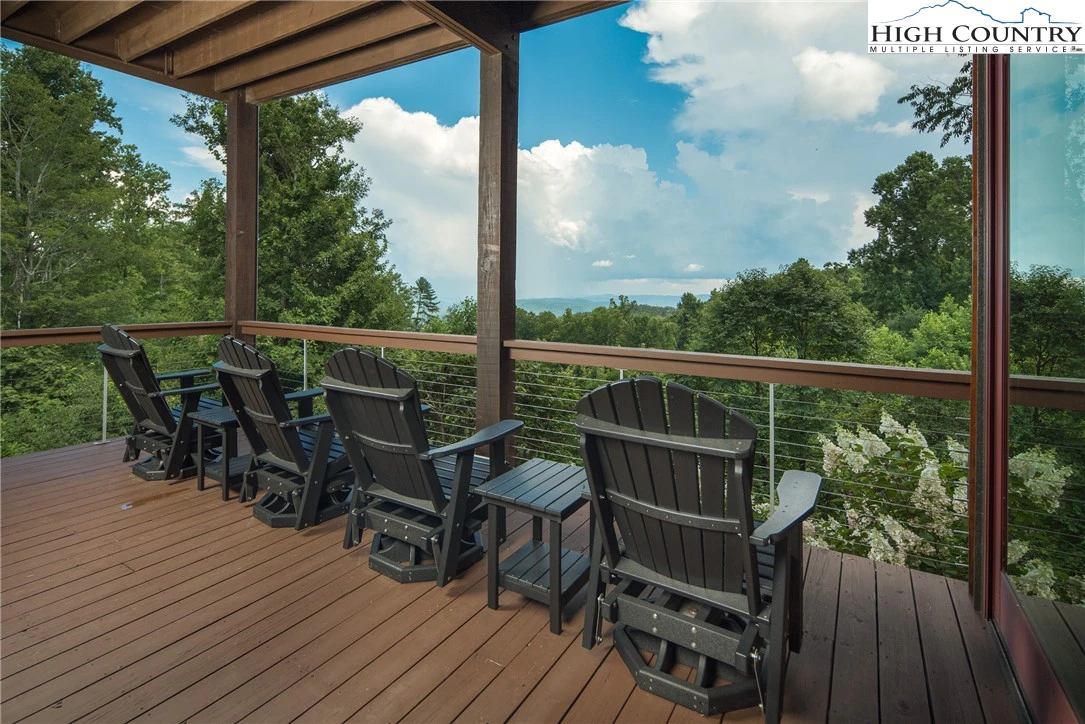 Image number 3 for the current listing