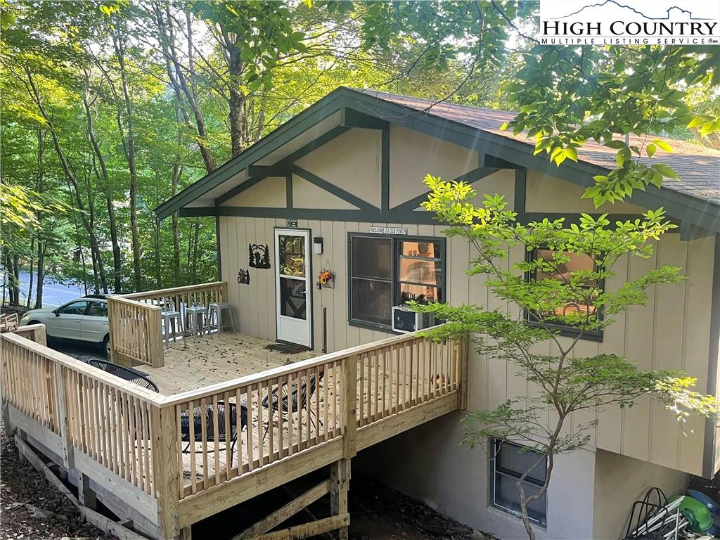 Image number 7 for the current listing