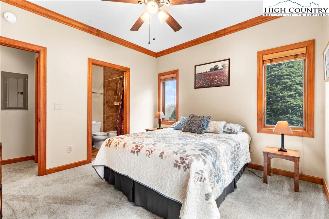 Image number 10 for the current listing