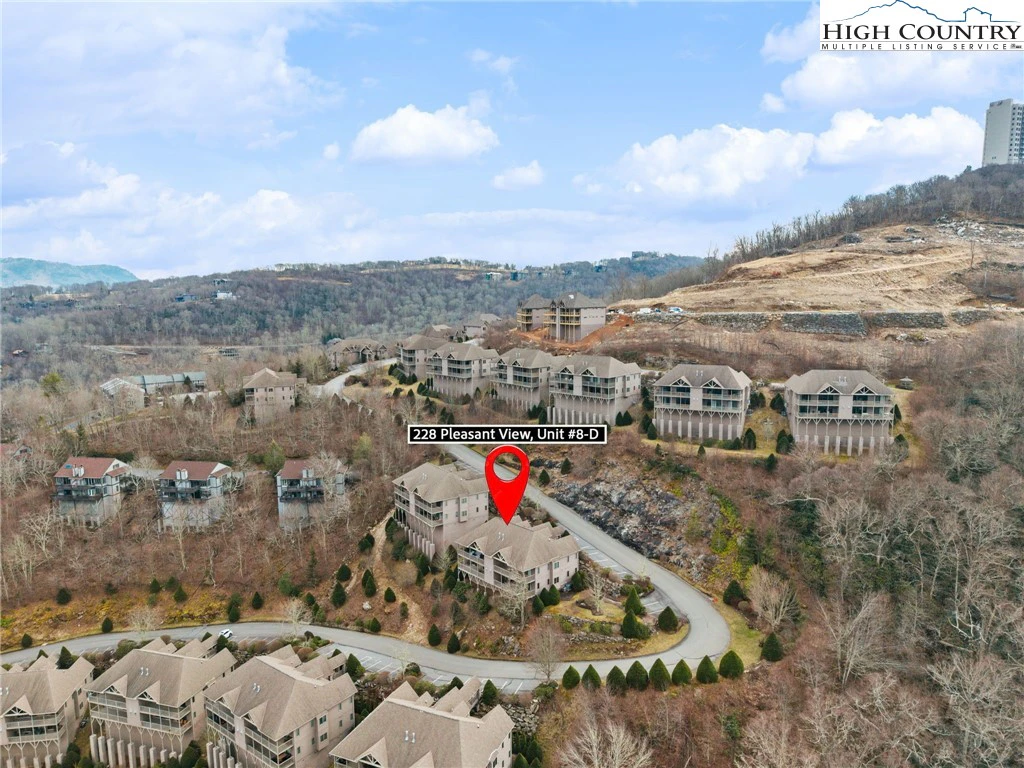 Image number 19 for the current listing