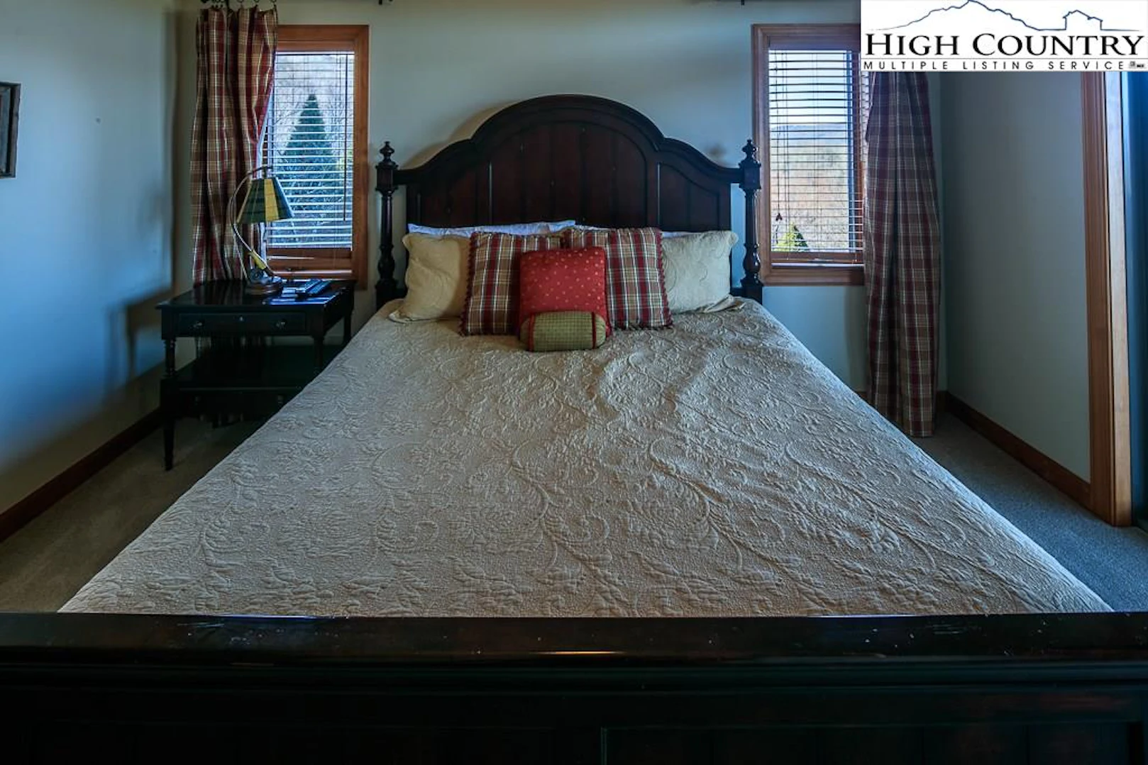 Image number 6 for the current listing
