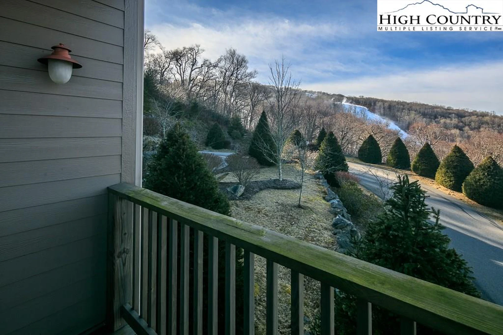 Image number 16 for the current listing