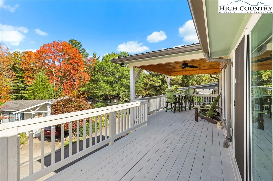Image number 16 for the current listing