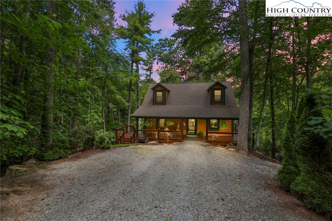 Image number 28 for the current listing