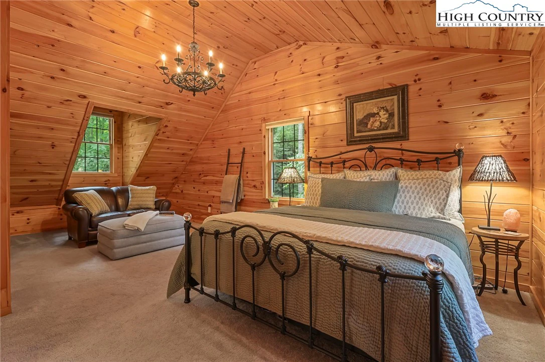 Image number 6 for the current listing