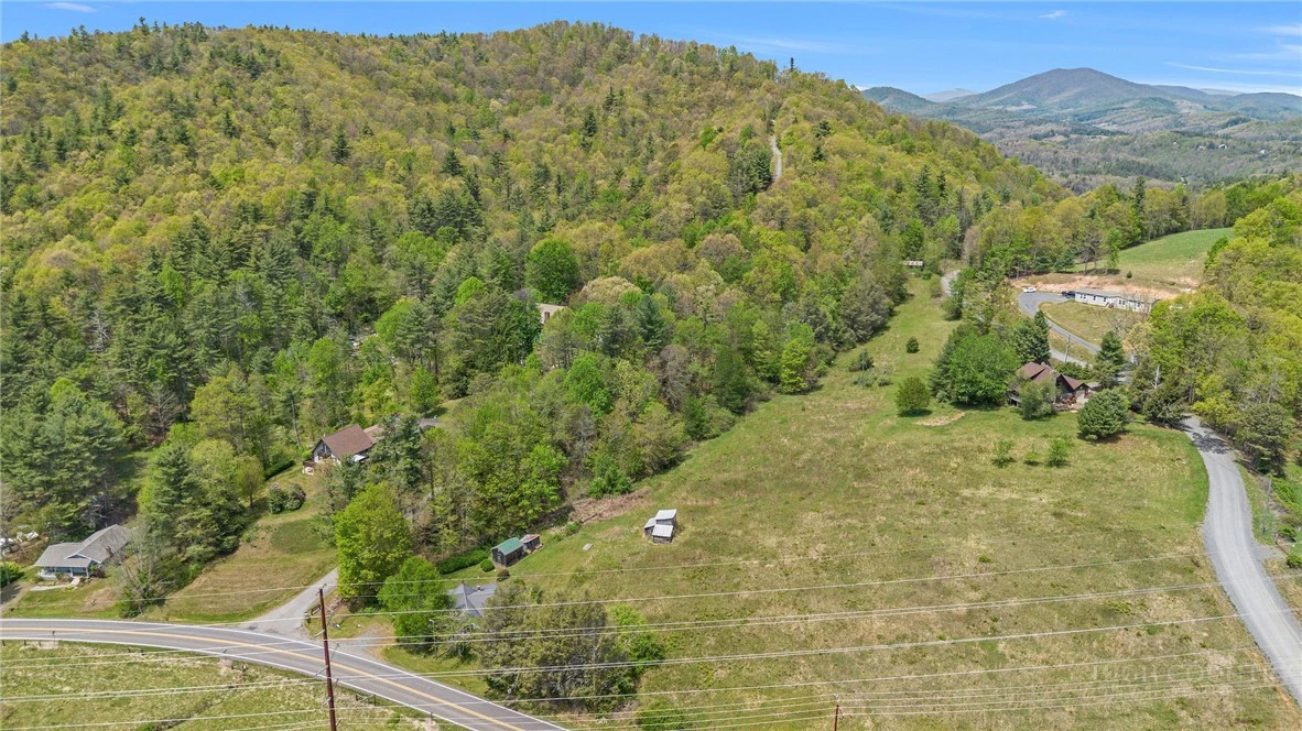Image number 18 for the current listing