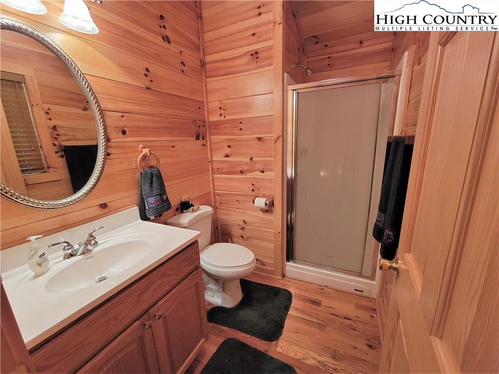 Image number 12 for the current listing
