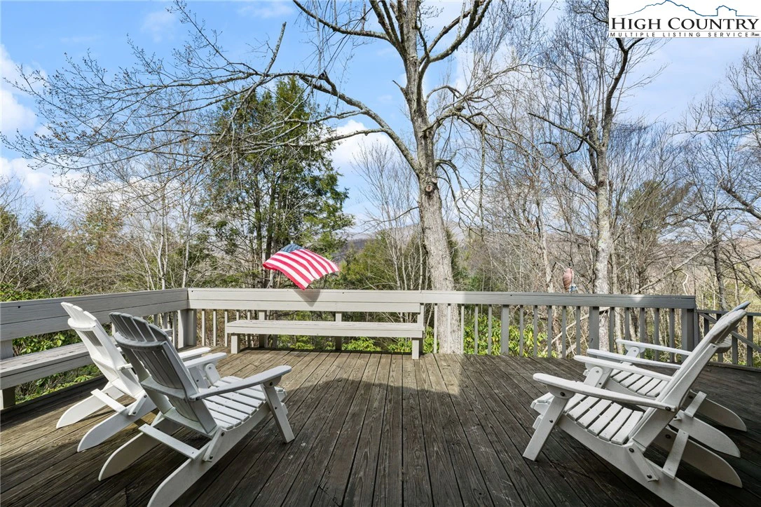 Image number 11 for the current listing