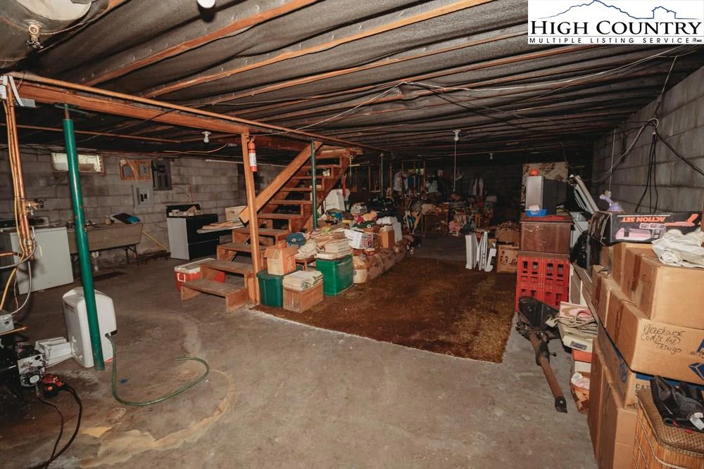 Image number 3 for the current listing