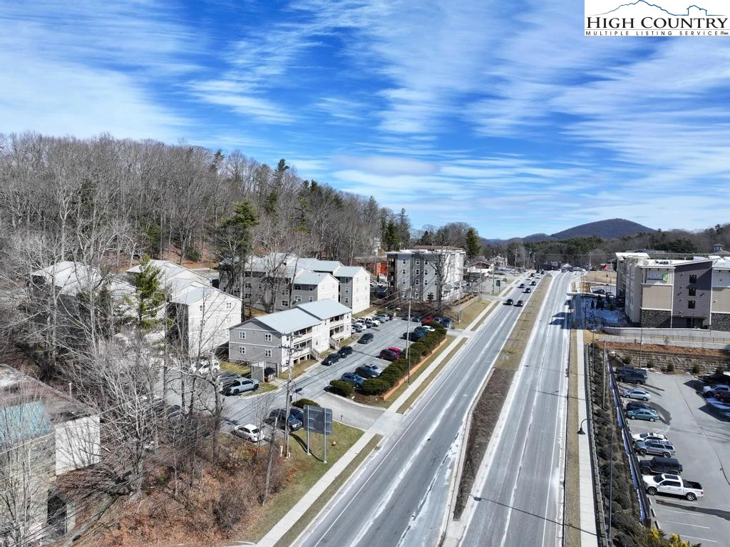 Image number 3 for the current listing