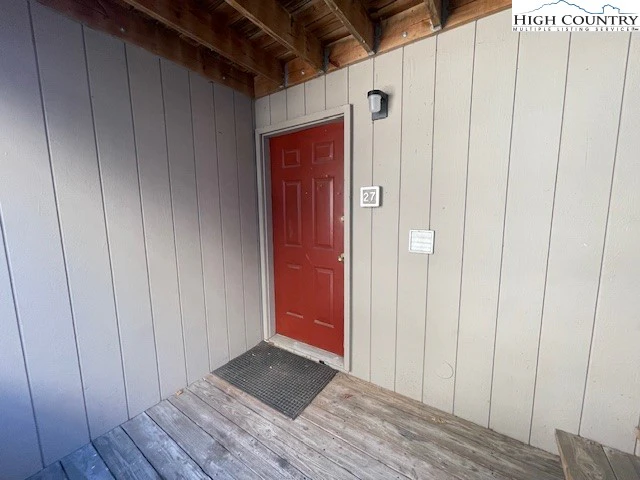 Image number 3 for the current listing