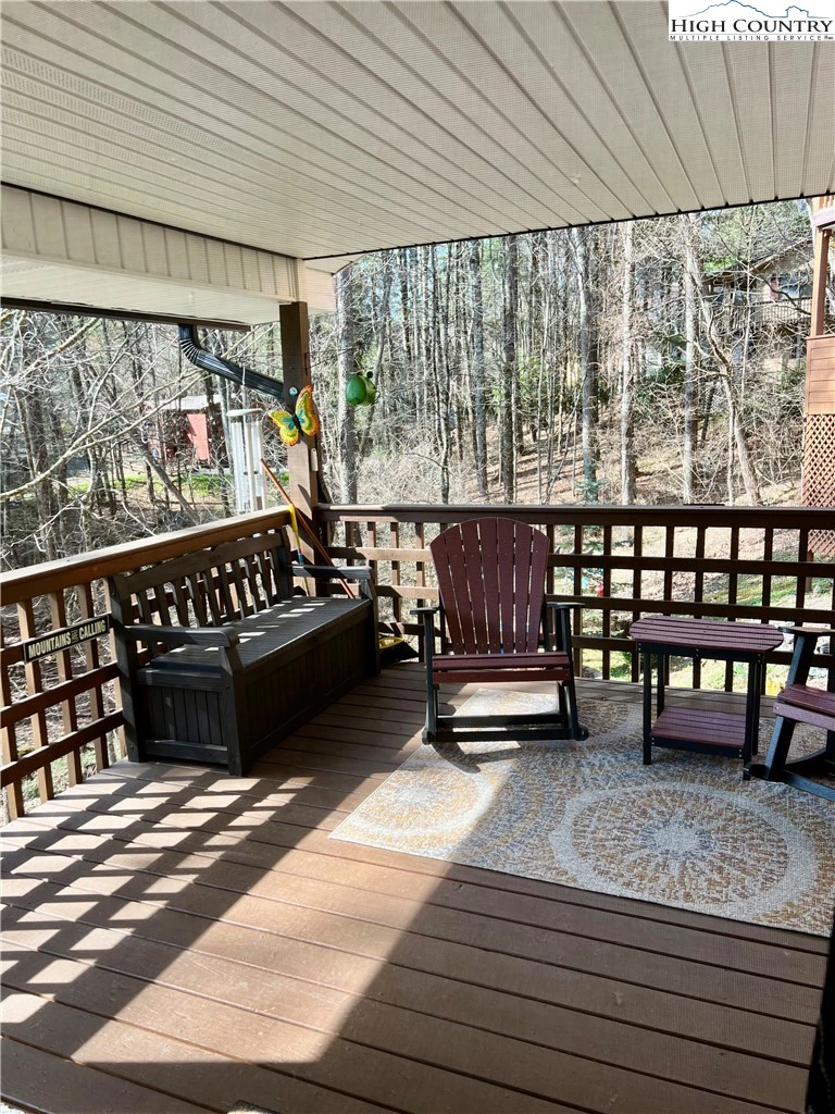 Image number 11 for the current listing