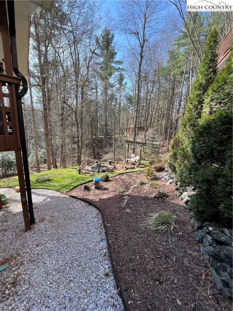 Image number 6 for the current listing