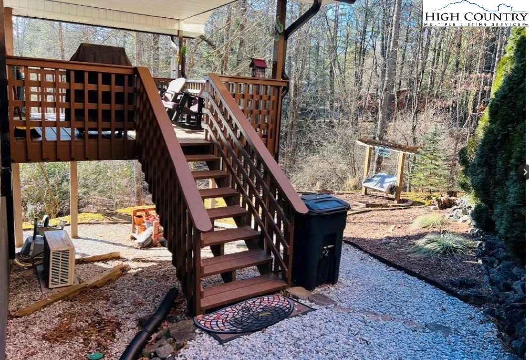 Image number 9 for the current listing