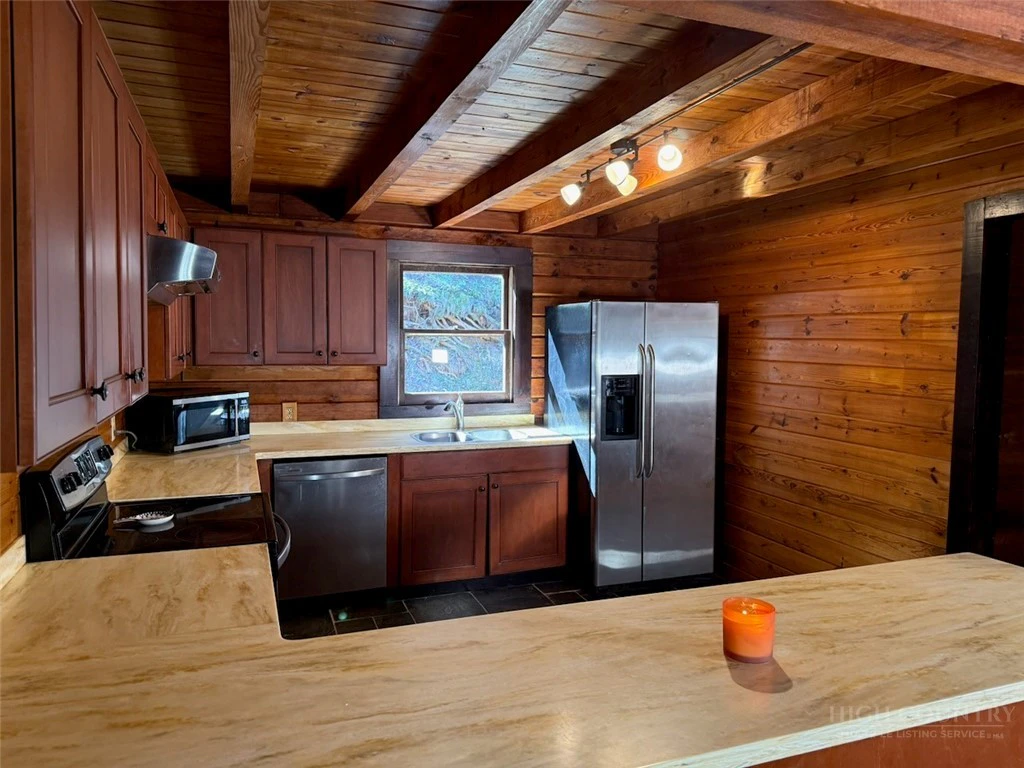 Image number 6 for the current listing