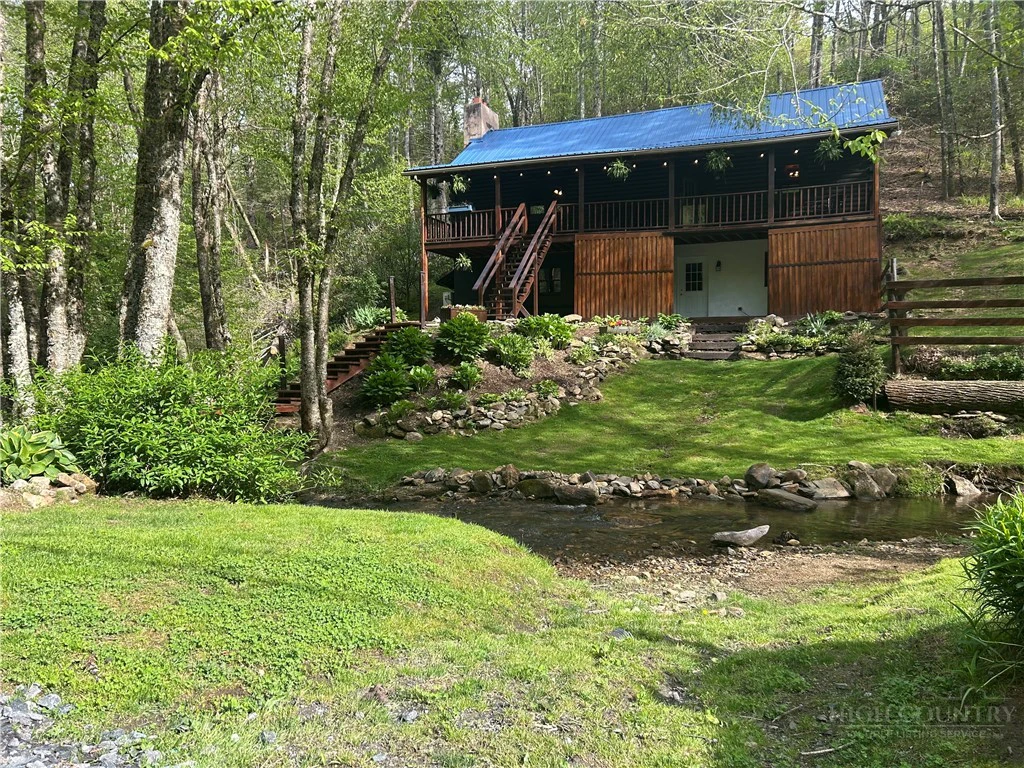 Image number 1 for the current listing