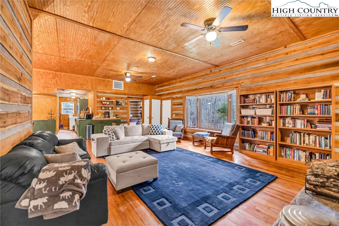 Image number 6 for the current listing