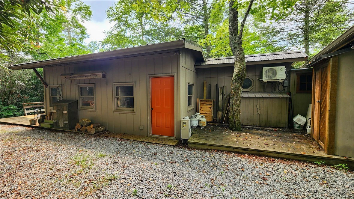 Image number 2 for the current listing