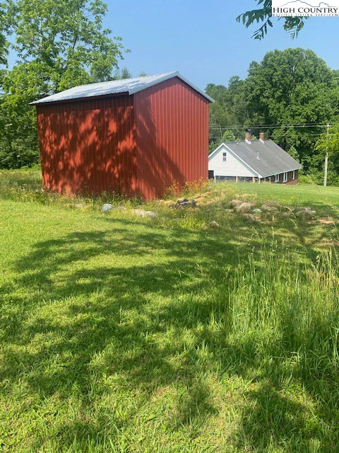 Image number 11 for the current listing