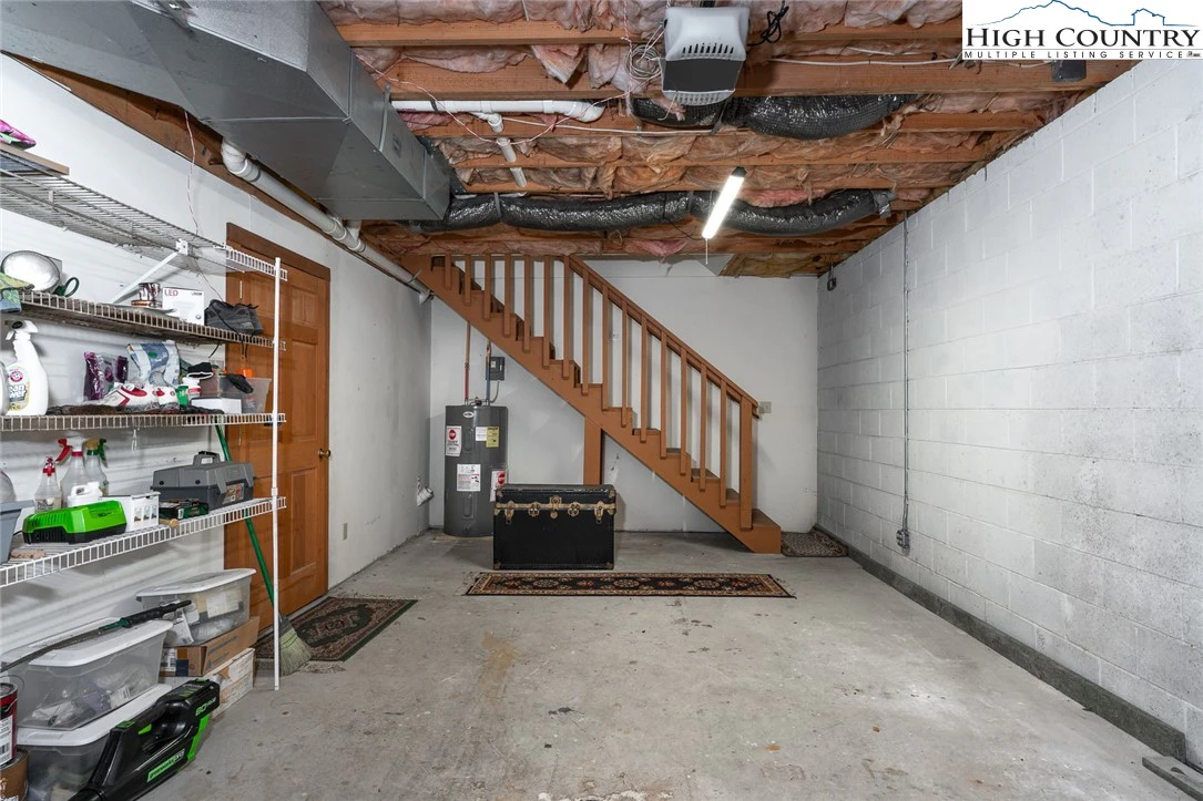 Image number 19 for the current listing