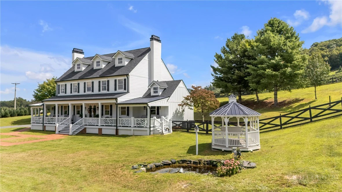 Image number 5 for the current listing