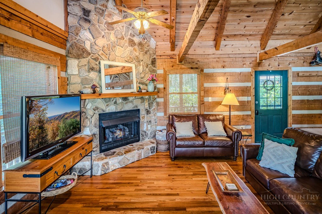 Image number 6 for the current listing