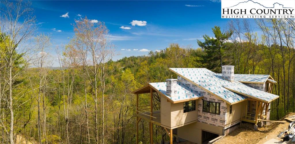 Image number 1 for the current listing