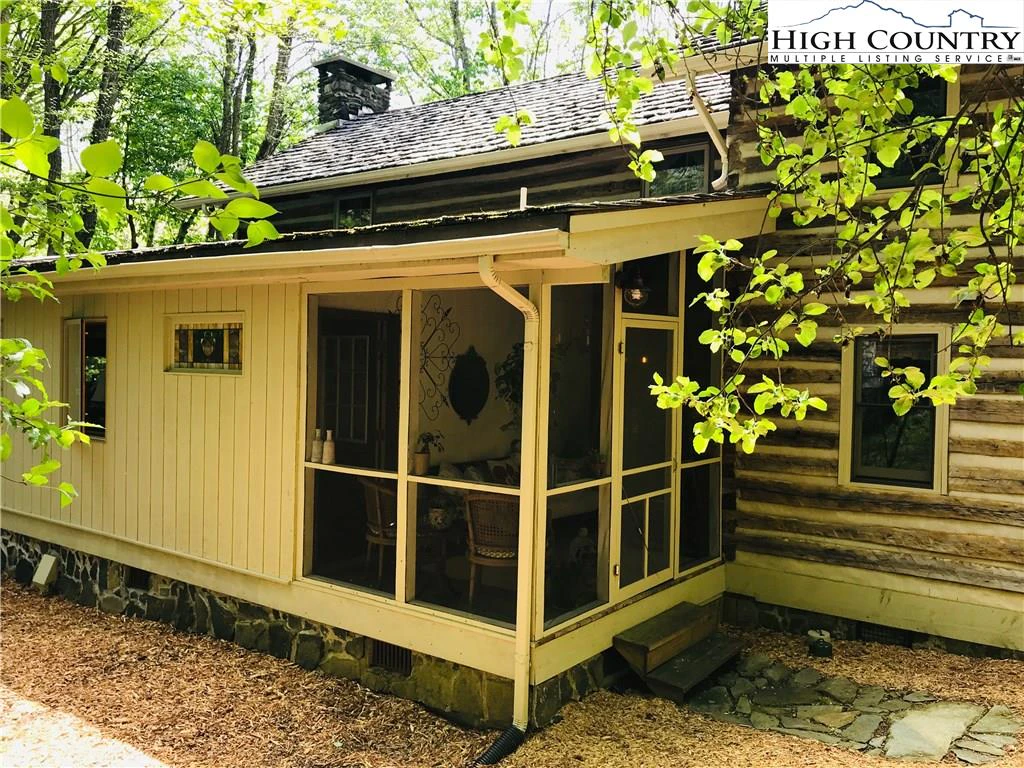 Image number 5 for the current listing