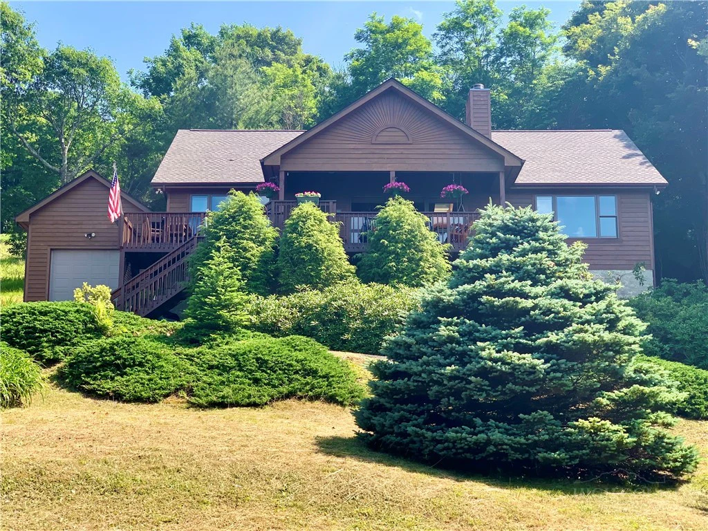 Image number 1 for the current listing