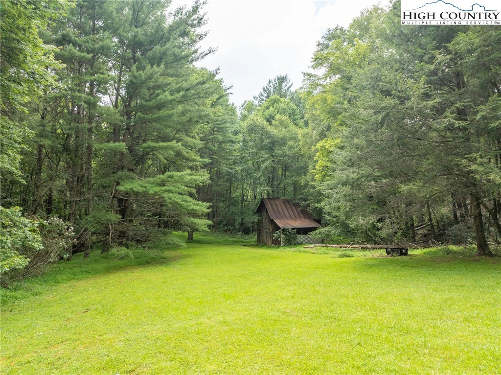 Image number 15 for the current listing