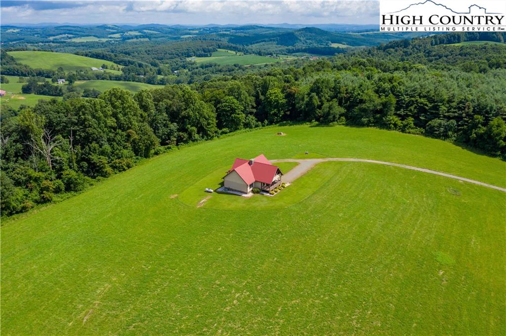 Image number 19 for the current listing