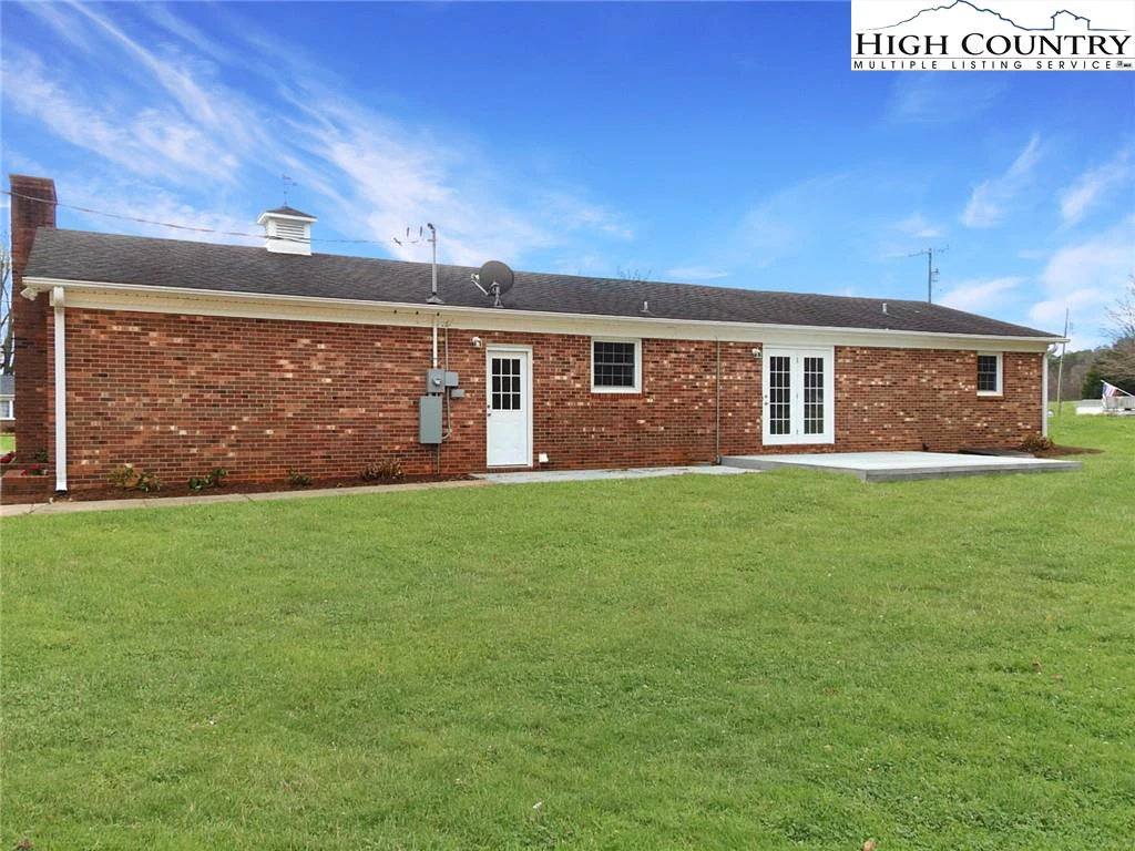 Image number 9 for the current listing