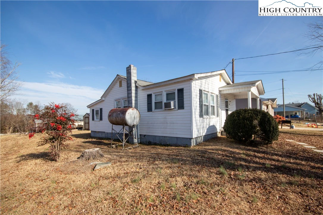 Image number 2 for the current listing