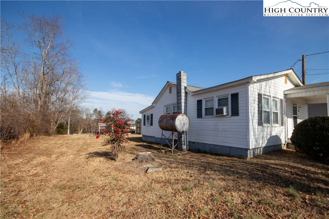 Image number 12 for the current listing