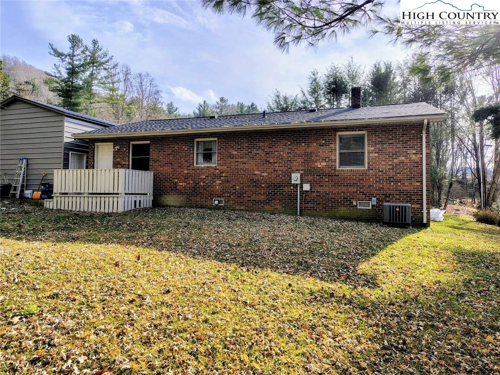 Image number 20 for the current listing