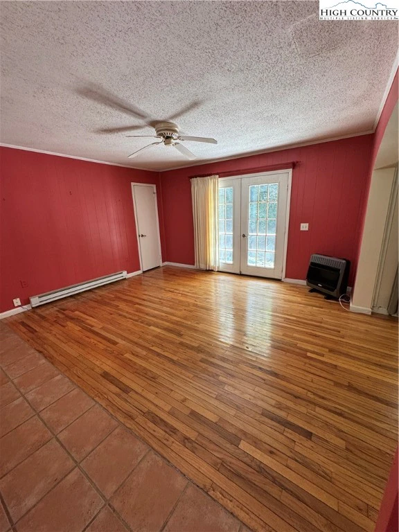 Image number 16 for the current listing