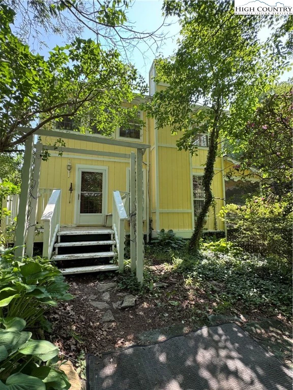 Image number 10 for the current listing
