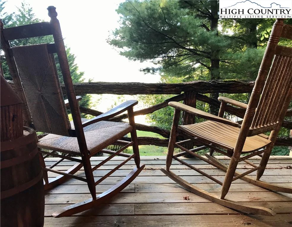Image number 41 for the current listing