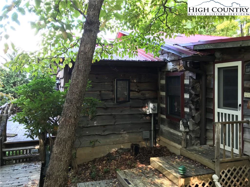 Image number 20 for the current listing