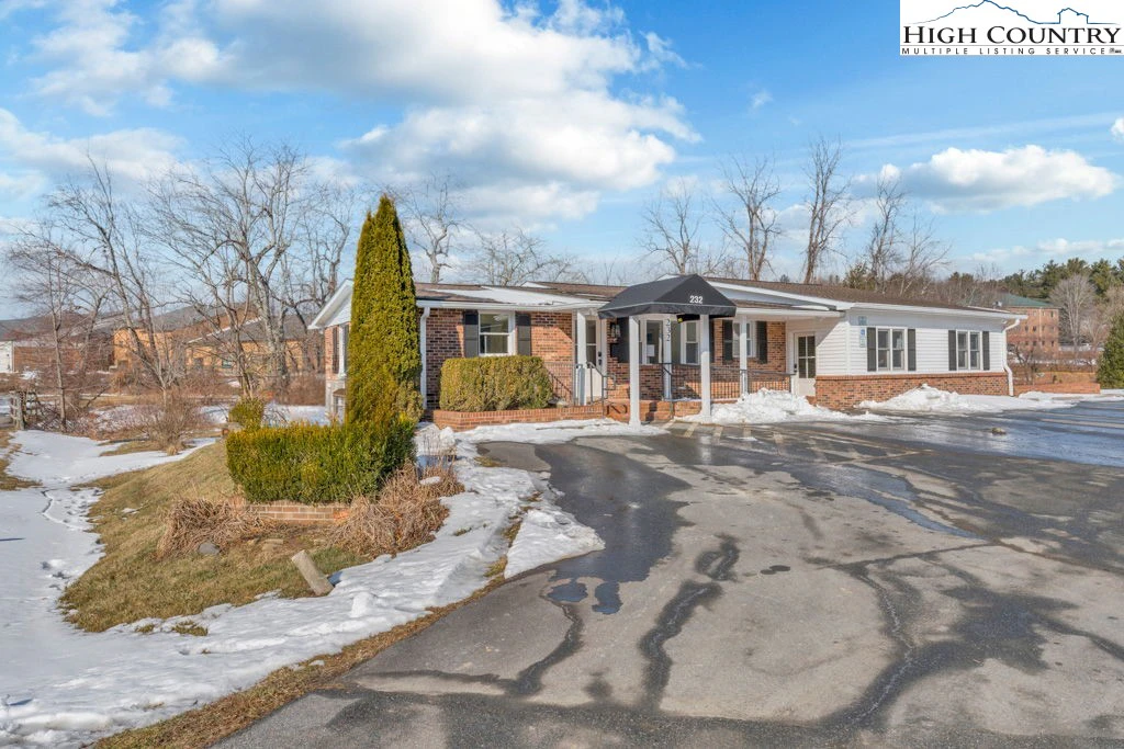 Image number 21 for the current listing