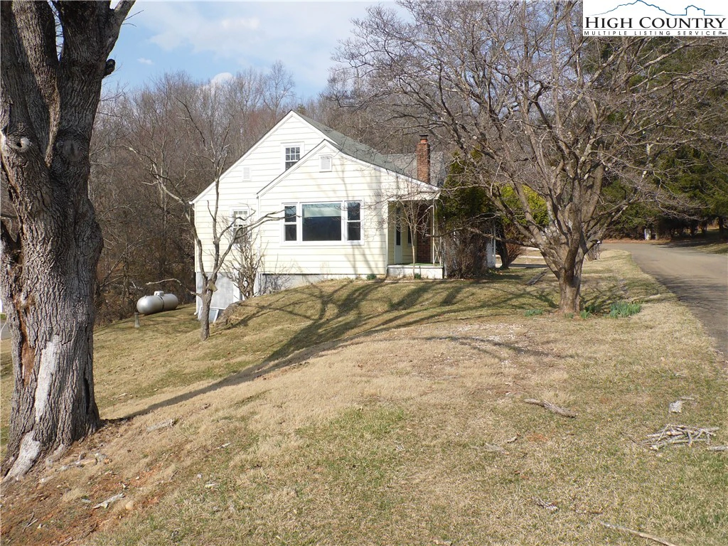 Image number 18 for the current listing