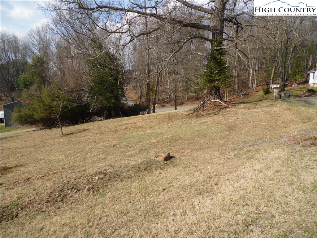 Image number 21 for the current listing