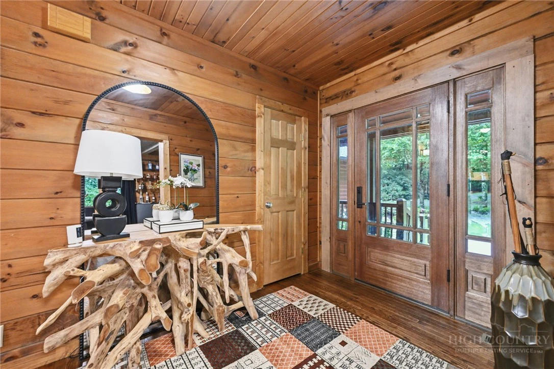 Image number 4 for the current listing